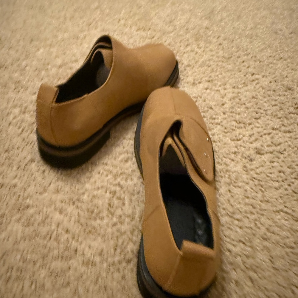 SHEIN Tan Oxfords Classic Leather Shoes